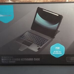 Bumper Combo Keyboard Case for iPad 10.2